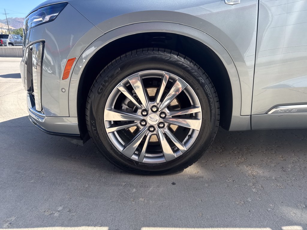 Used 2023 Cadillac XT6 Premium Luxury w/ Technology Package AWD/4WD image 27