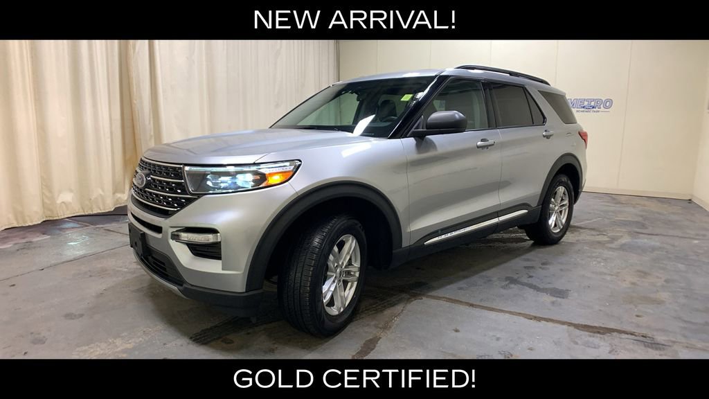 Used 2022 Ford Explorer XLT w/ Equipment Group 202A AWD/4WD image 47