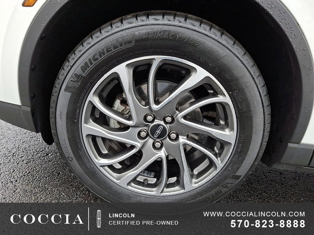 Used 2022 Lincoln Corsair AWD w/ Equipment Group 101A image 8