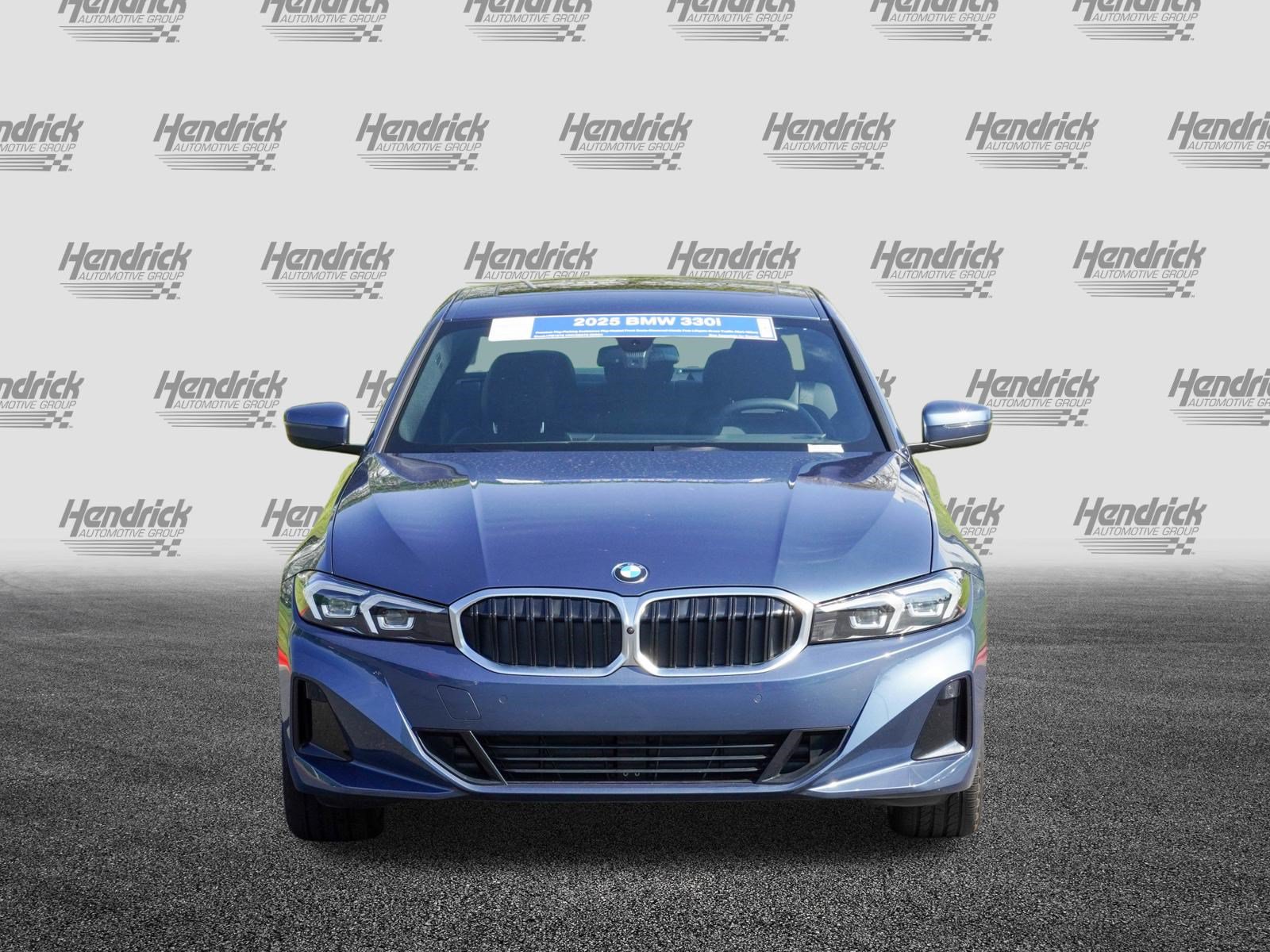 Certified 2025 BMW 330i Sedan RWD image 3