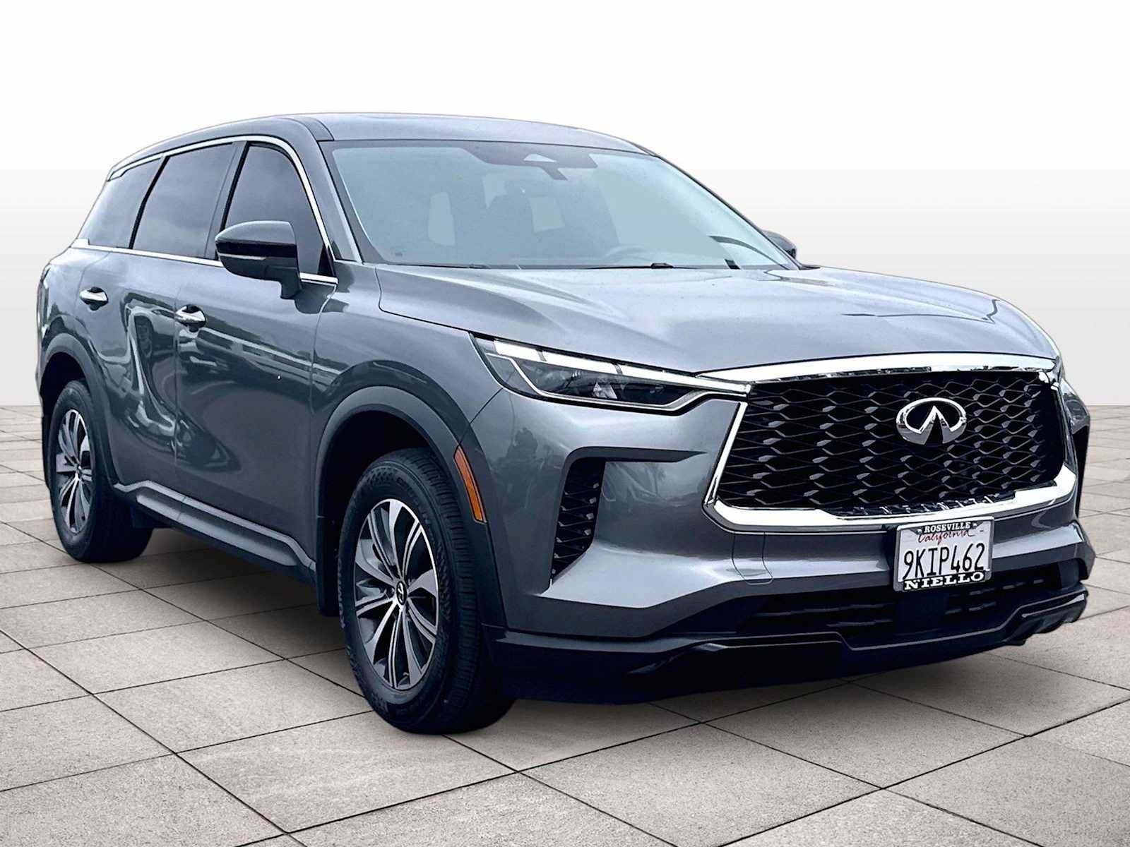 Used 2024 INFINITI QX60 Pure FWD image 2