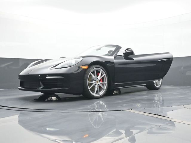 Certified 2025 Porsche 718 Boxster S RWD image 30