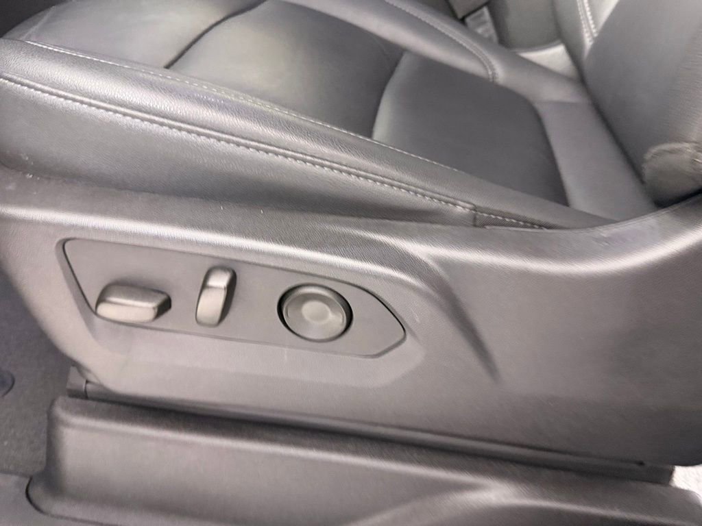 Used 2025 Chevrolet Tahoe LT image 29