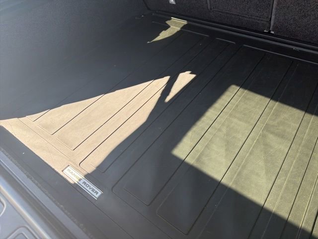 Used 2019 Land Rover Range Rover HSE image 31