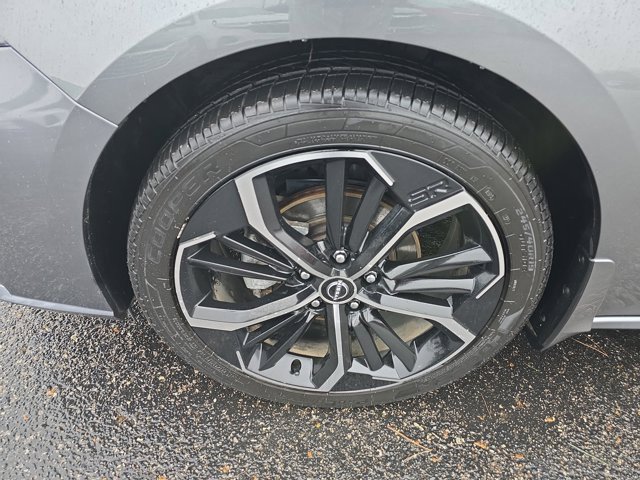 Used 2023 Nissan Altima 2.5 SR w/ SR Premium Package image 9