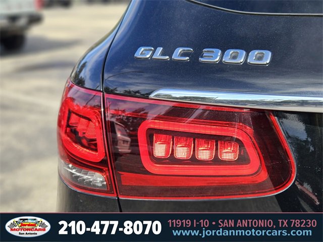 Used 2021 Mercedes-Benz GLC 300 image 9