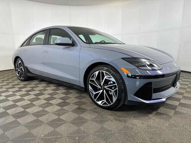 Used 2025 Hyundai Ioniq 6 SEL image 2