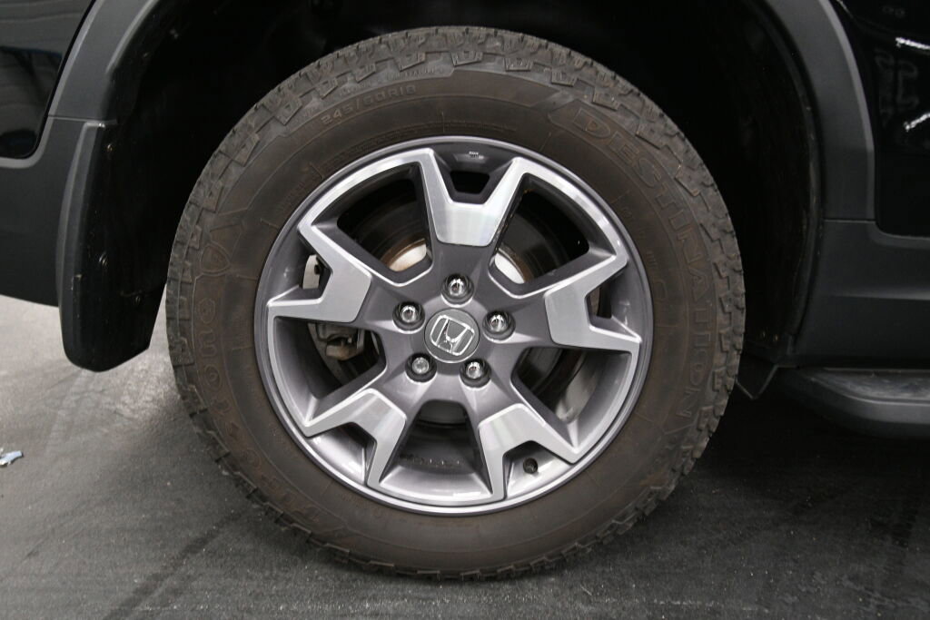 Used 2023 Honda Passport TrailSport image 33