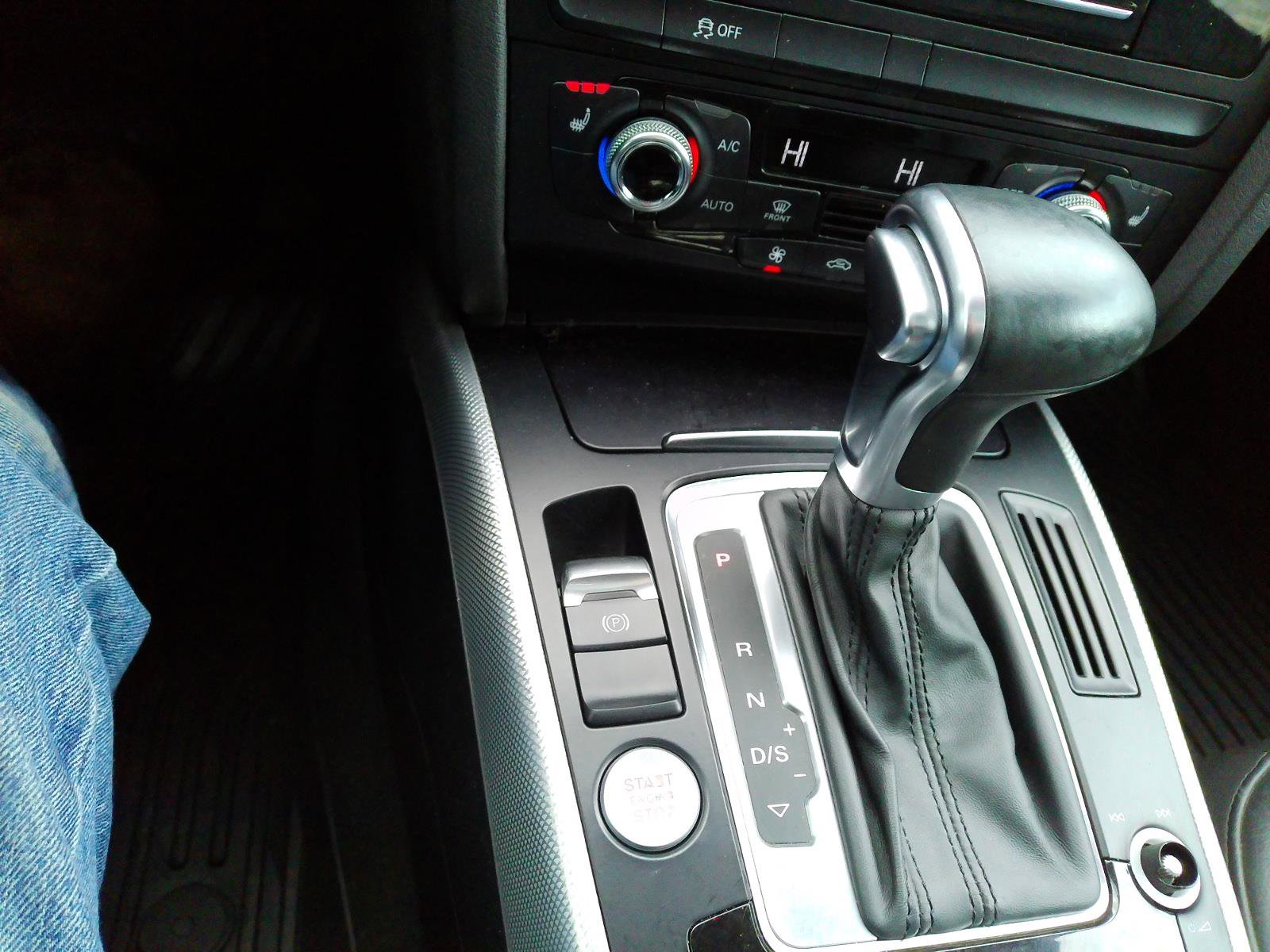 Used 2015 Audi A4 Premium Plus w/ Technology Package image 12