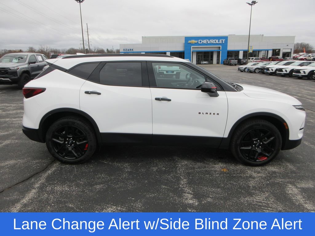 Used 2024 Chevrolet Blazer LT w/ Redline Edition image 6