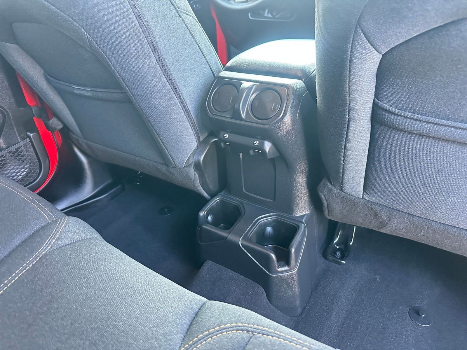 Used 2025 Jeep Wrangler Sport S image 24
