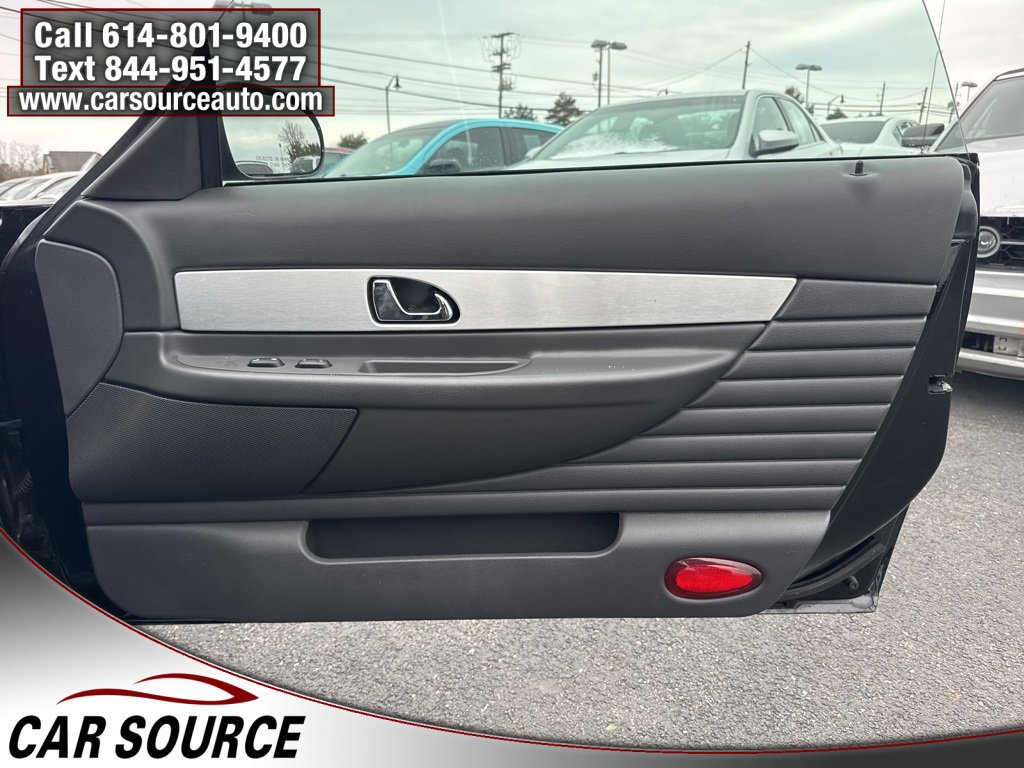 Used 2002 Ford Thunderbird image 30