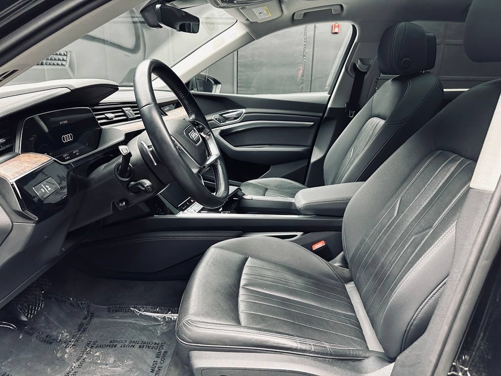 Used 2019 Audi e-tron Premium Plus w/ Cold Weather Package AWD/4WD image 17