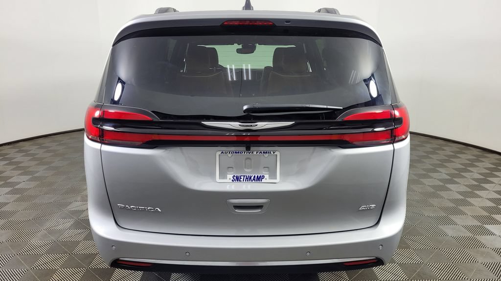 New 2026 Chrysler Pacifica Pinnacle AWD/4WD image 6