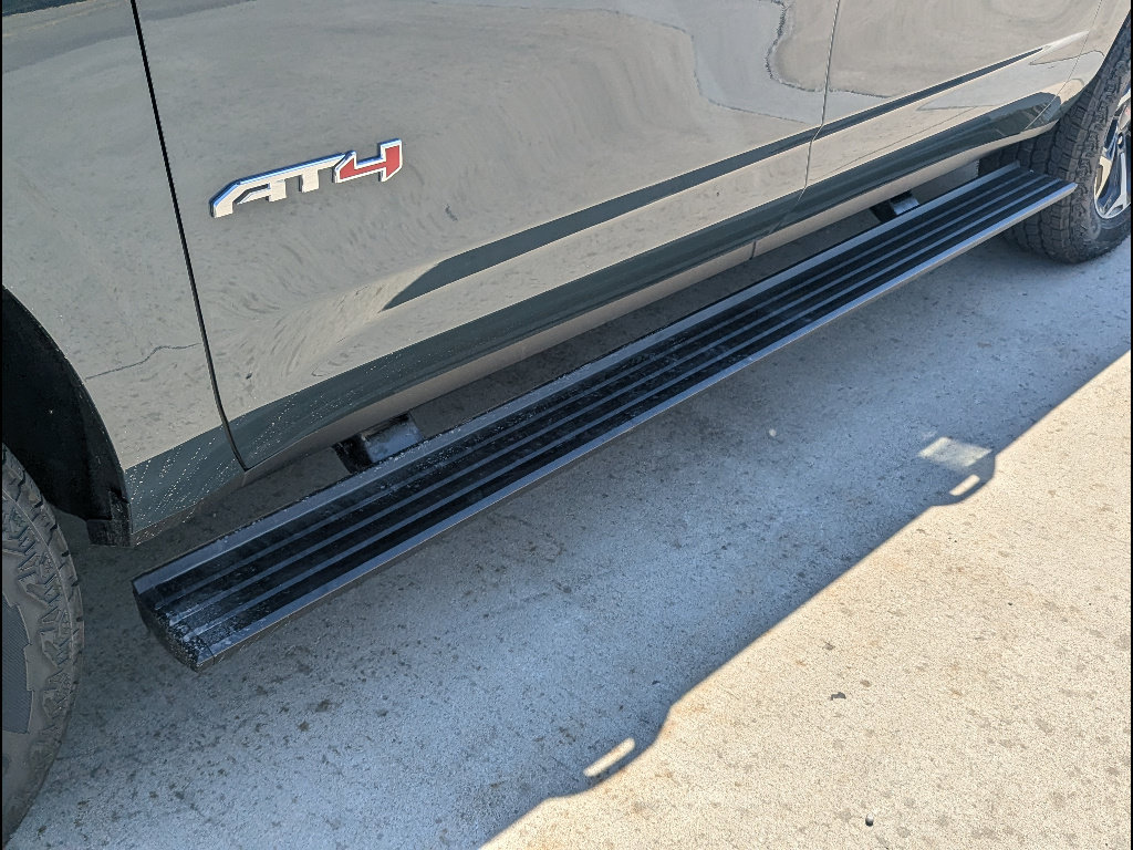 New 2026 GMC Yukon XL AT4 Ultimate w/ LPO, Floor Liner Package AWD/4WD image 11