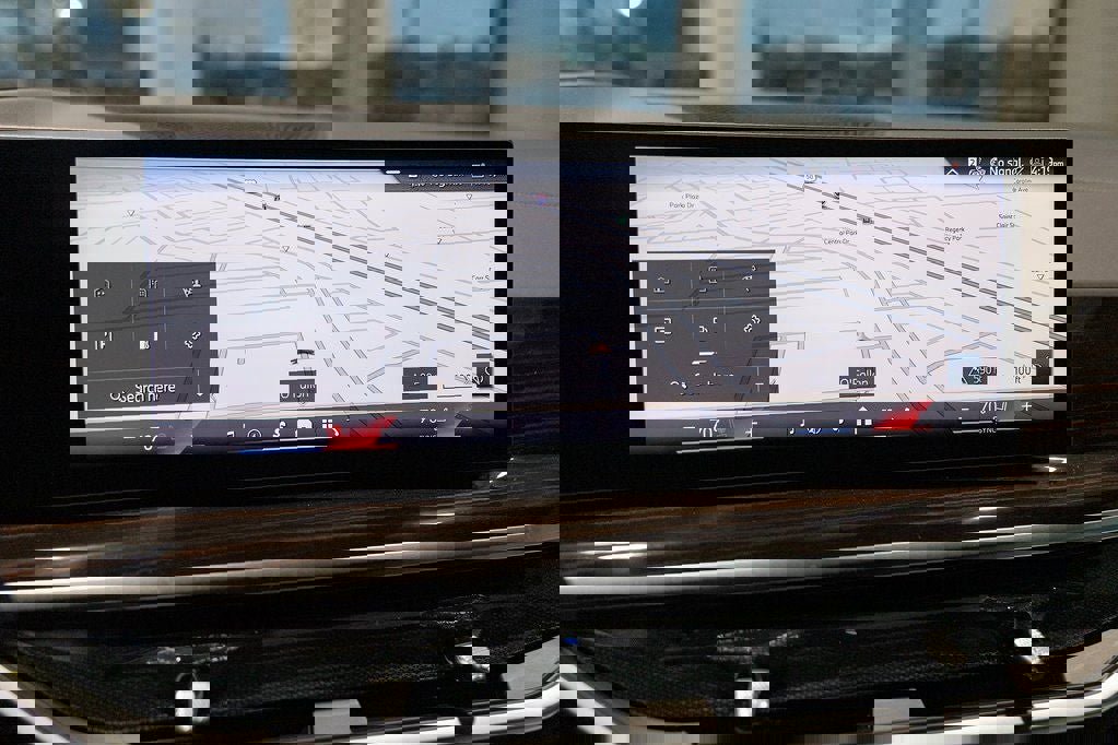 New 2026 BMW X5 xDrive50e w/ Climate Comfort Package image 31