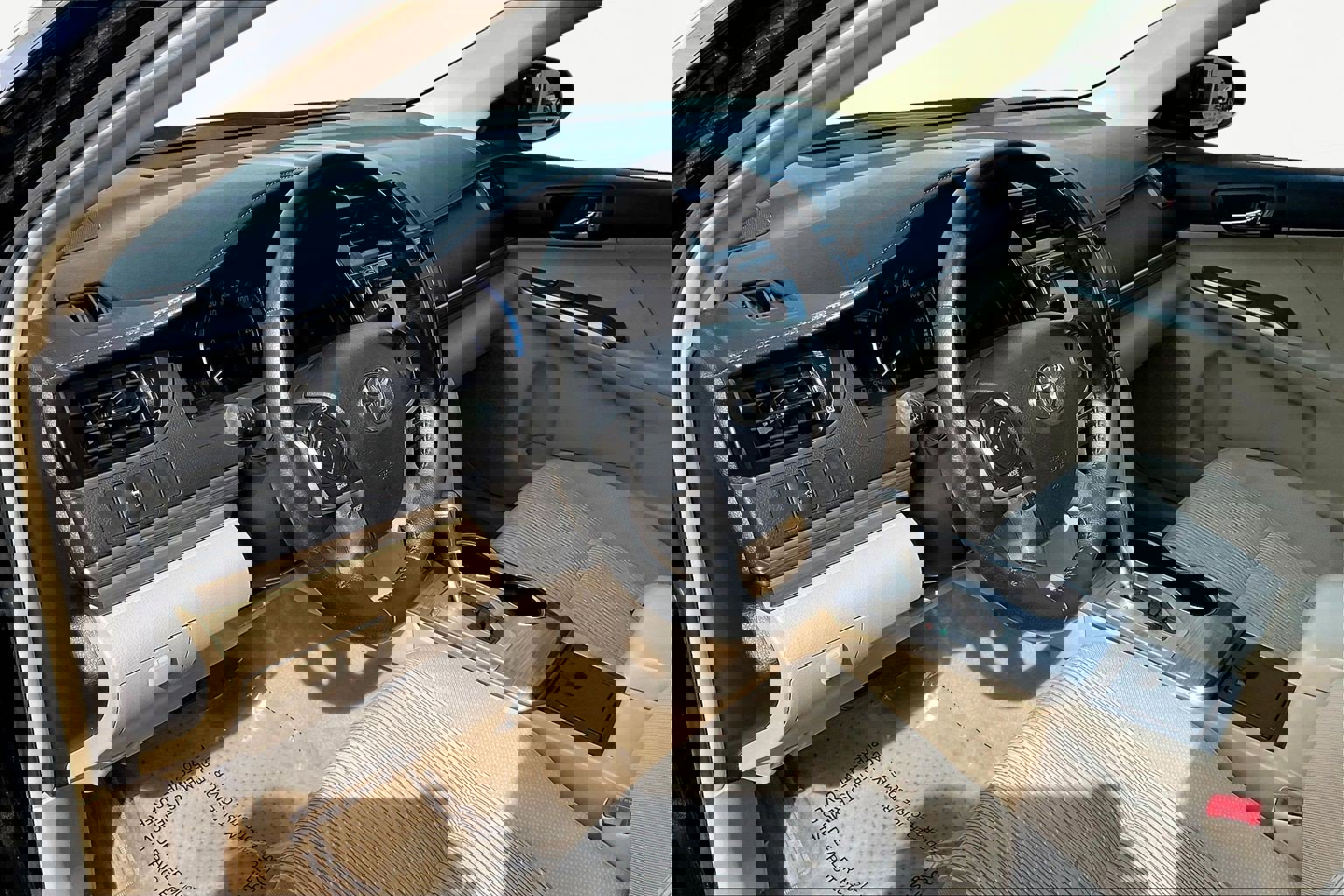 Used 2013 Toyota Camry XLE w/ Convenience Pkg image 17