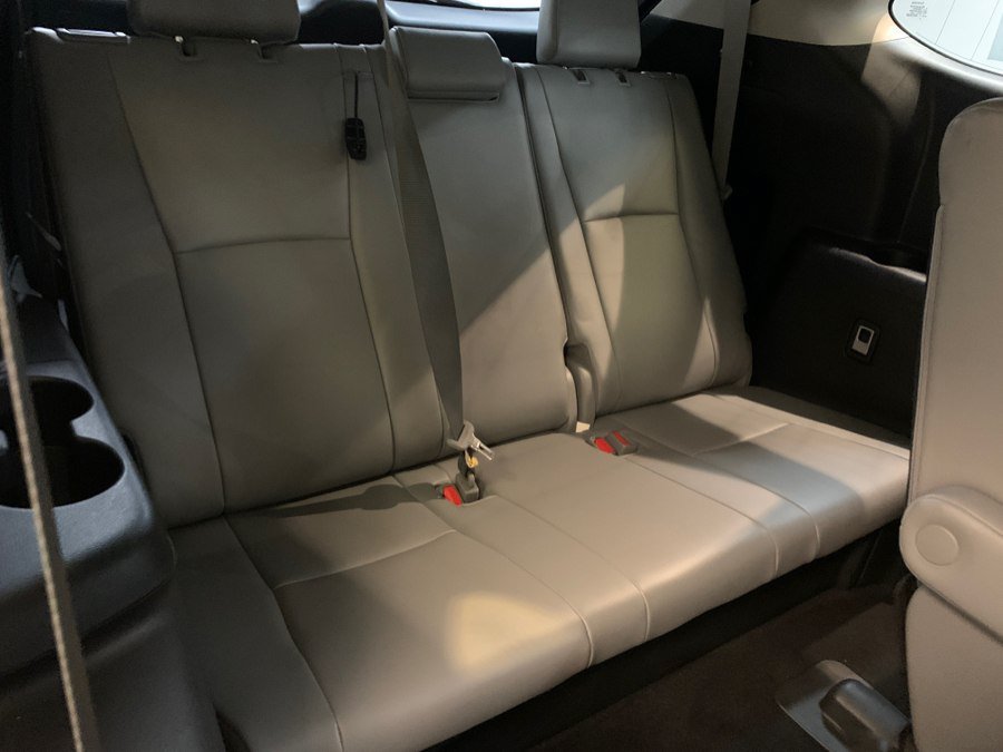 Used 2021 Toyota Highlander XLE AWD/4WD image 55