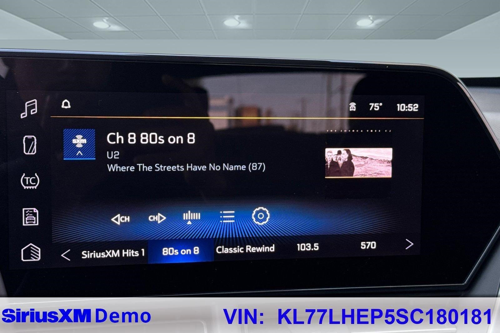 Used 2025 Chevrolet Trax LT image 35