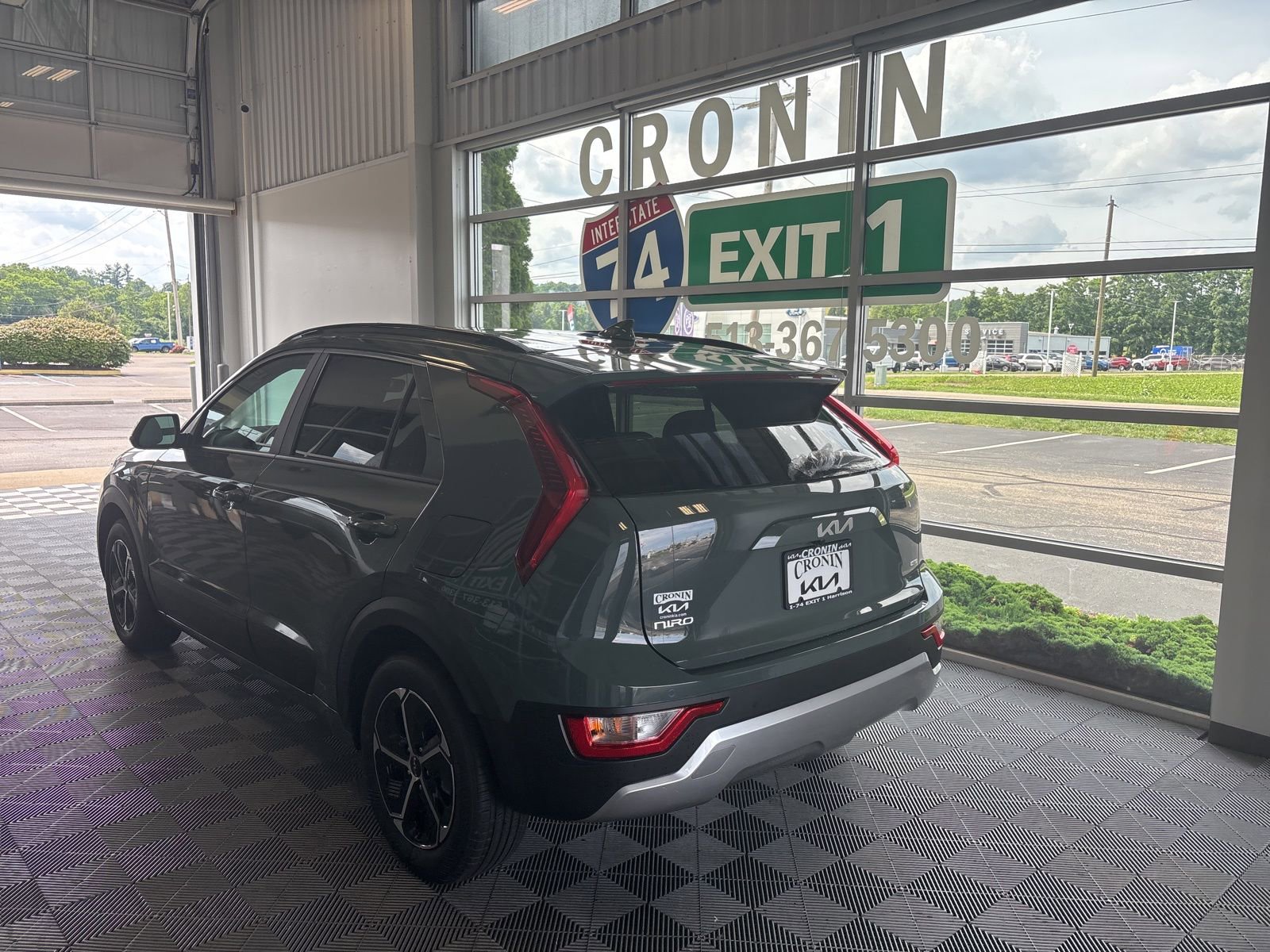 New 2025 Kia Niro EX image 4