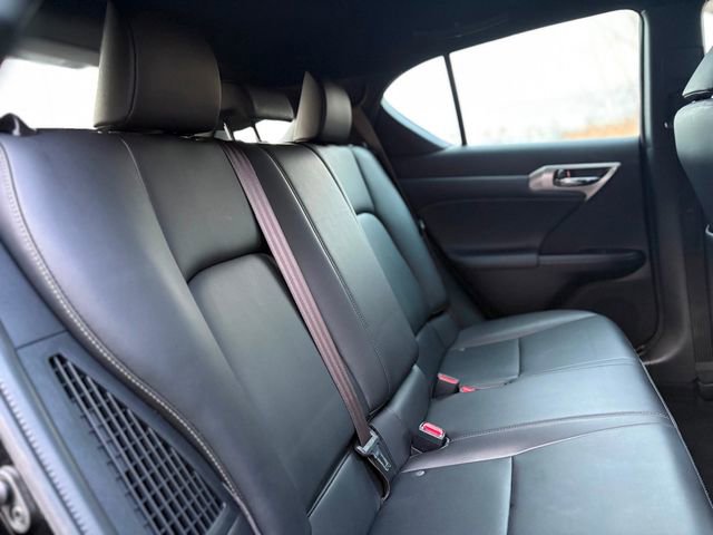 Used 2017 Lexus CT 200h image 20