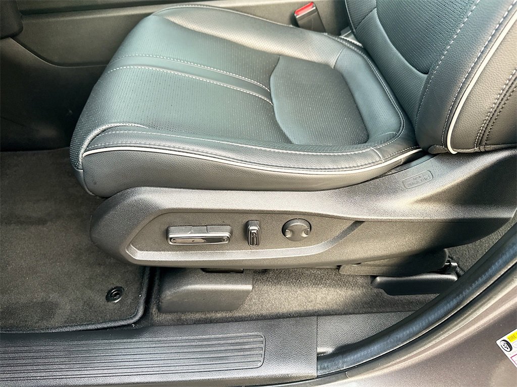 Used 2025 Honda Pilot Elite image 9