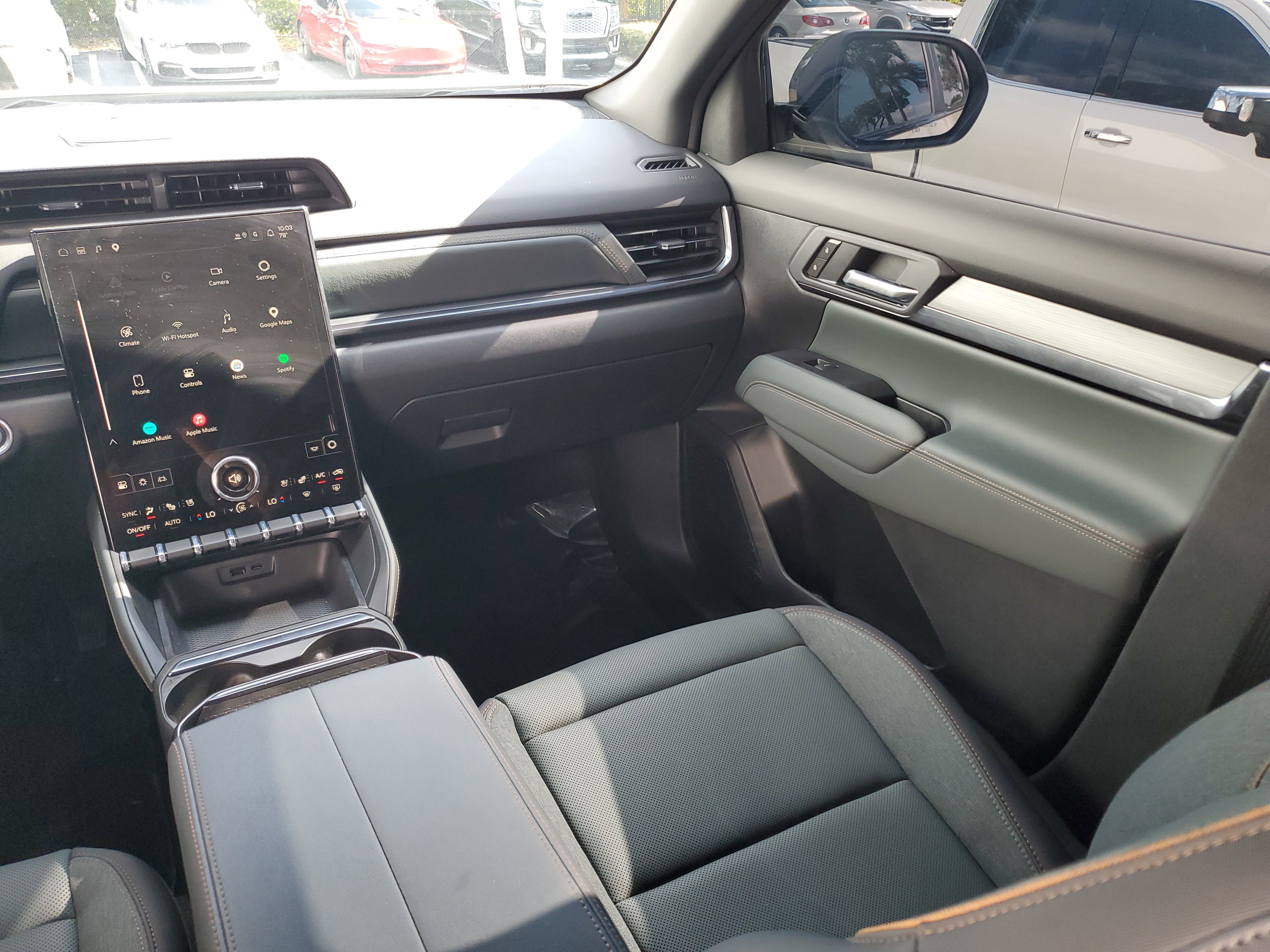 Certified 2026 GMC Terrain AT4 w/ Convenience Package III AWD/4WD image 17