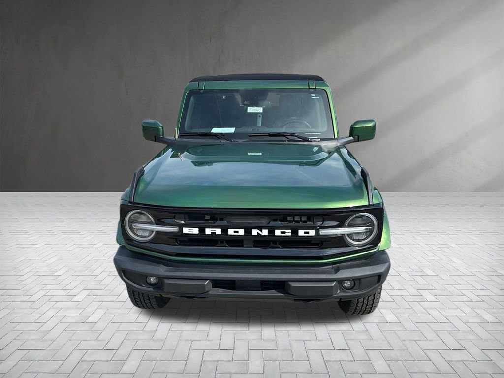 Used 2023 Ford Bronco Outer Banks image 9