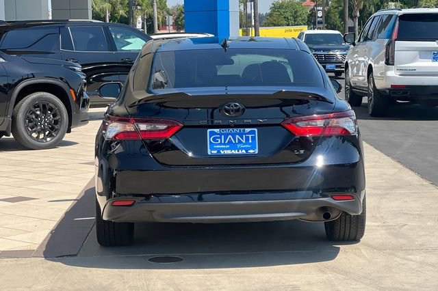 Used 2023 Toyota Camry LE FWD image 5