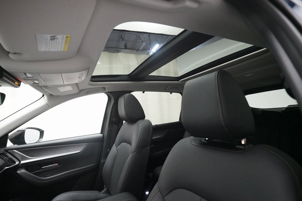 Certified 2025 MAZDA CX-90 Plug-In Hybrid w/Premium Sport image 37