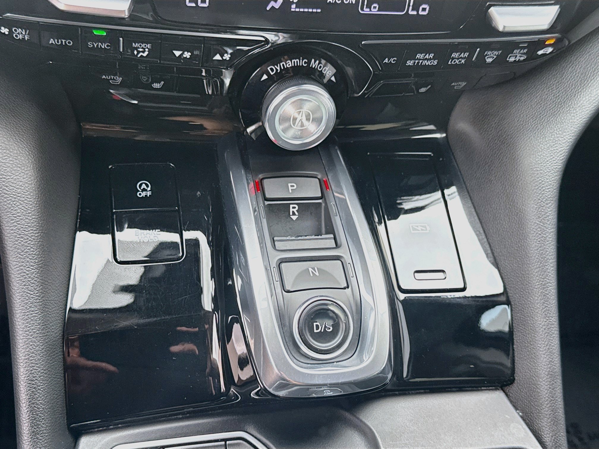Used 2022 Acura MDX FWD image 16