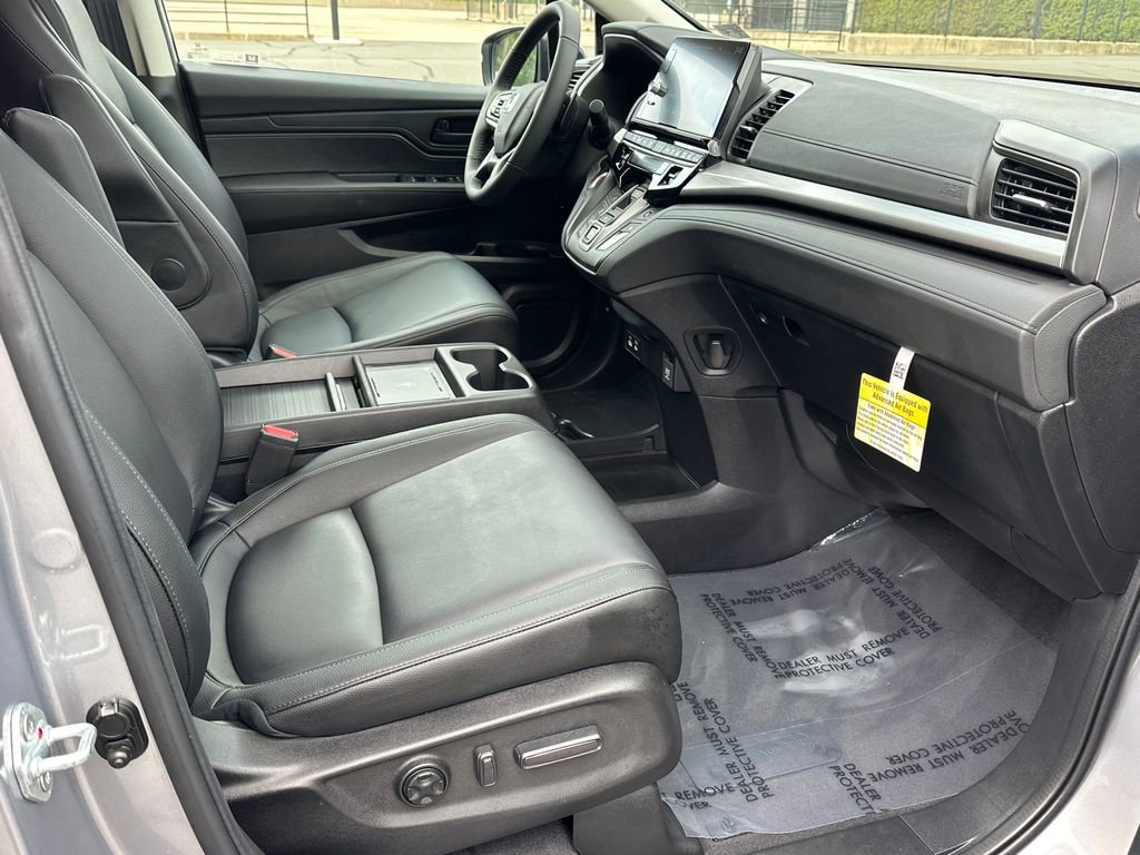 Used 2026 Honda Odyssey EX-L image 12