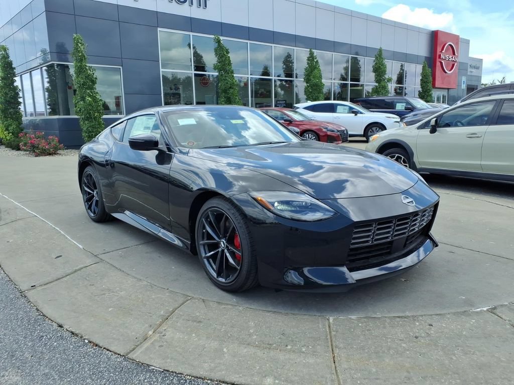 New 2026 Nissan Z Performance w/ Floor Mat Package RWD image 2