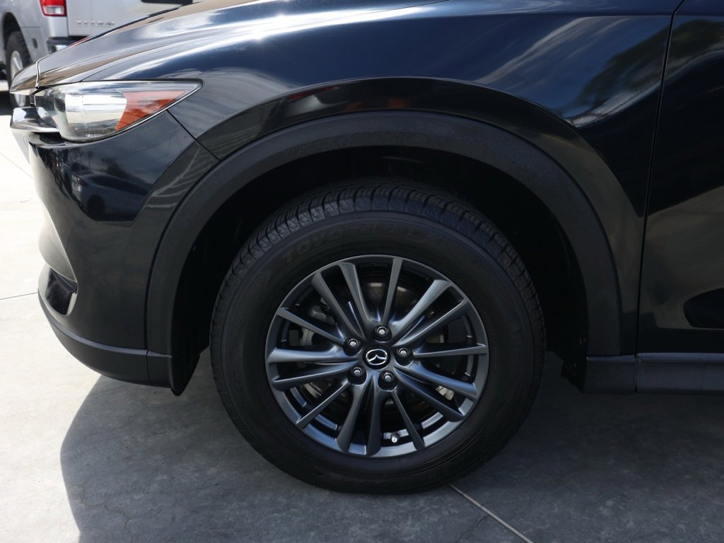 Used 2019 MAZDA CX-5 Touring image 11