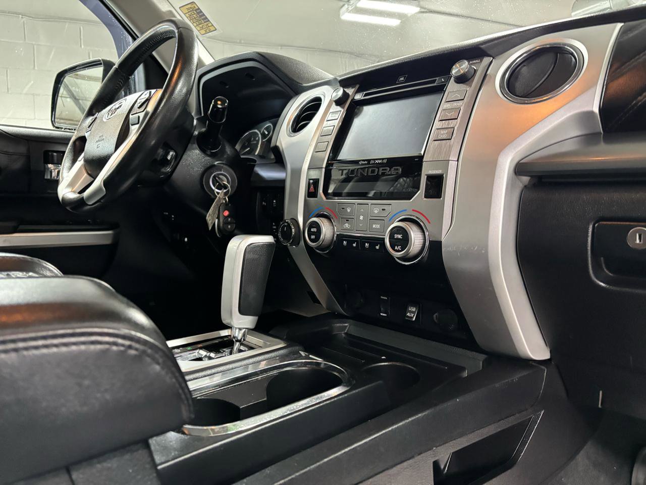 Used 2016 Toyota Tundra Platinum image 18
