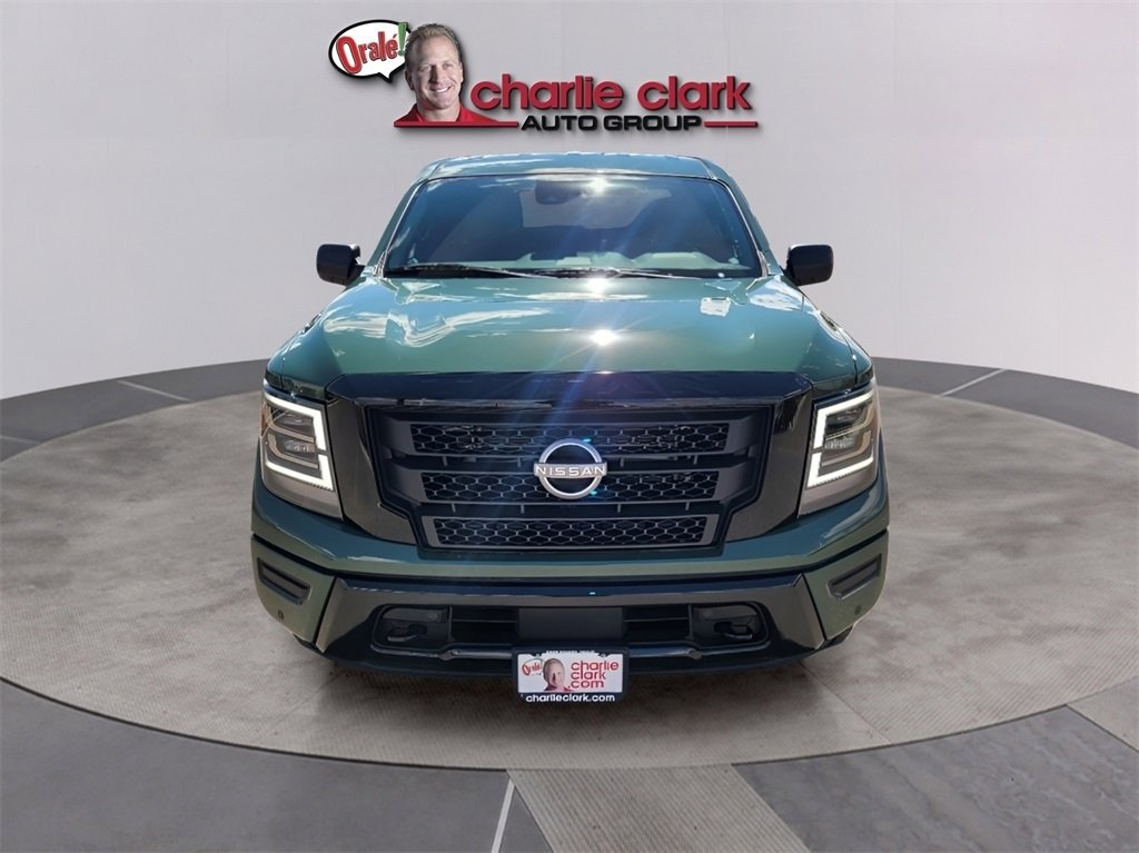 Used 2024 Nissan Titan SV w/ SV Bronze Edition Package image 10