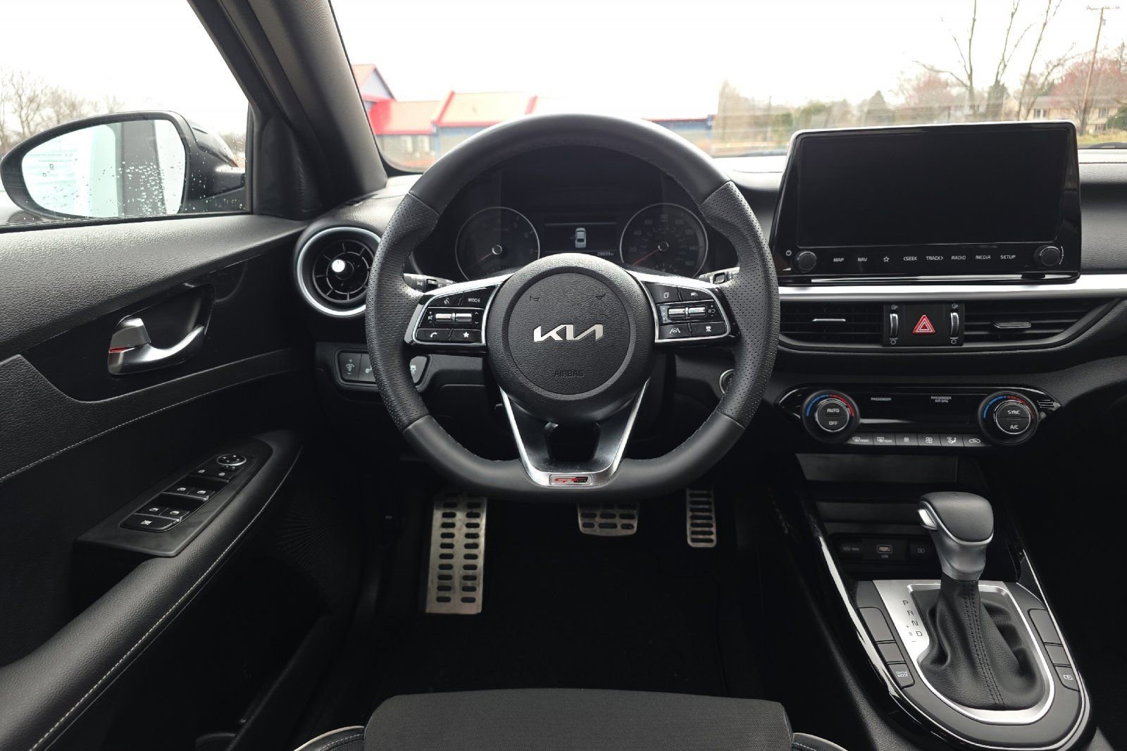 Used 2023 Kia Forte GT-Line w/ GT-Line Technology Package image 14