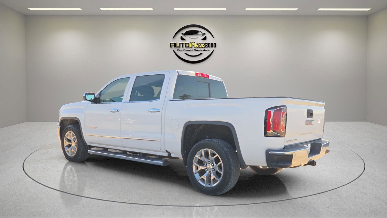 Used 2018 GMC Sierra 1500 SLT w/ SLT Premium Package image 5