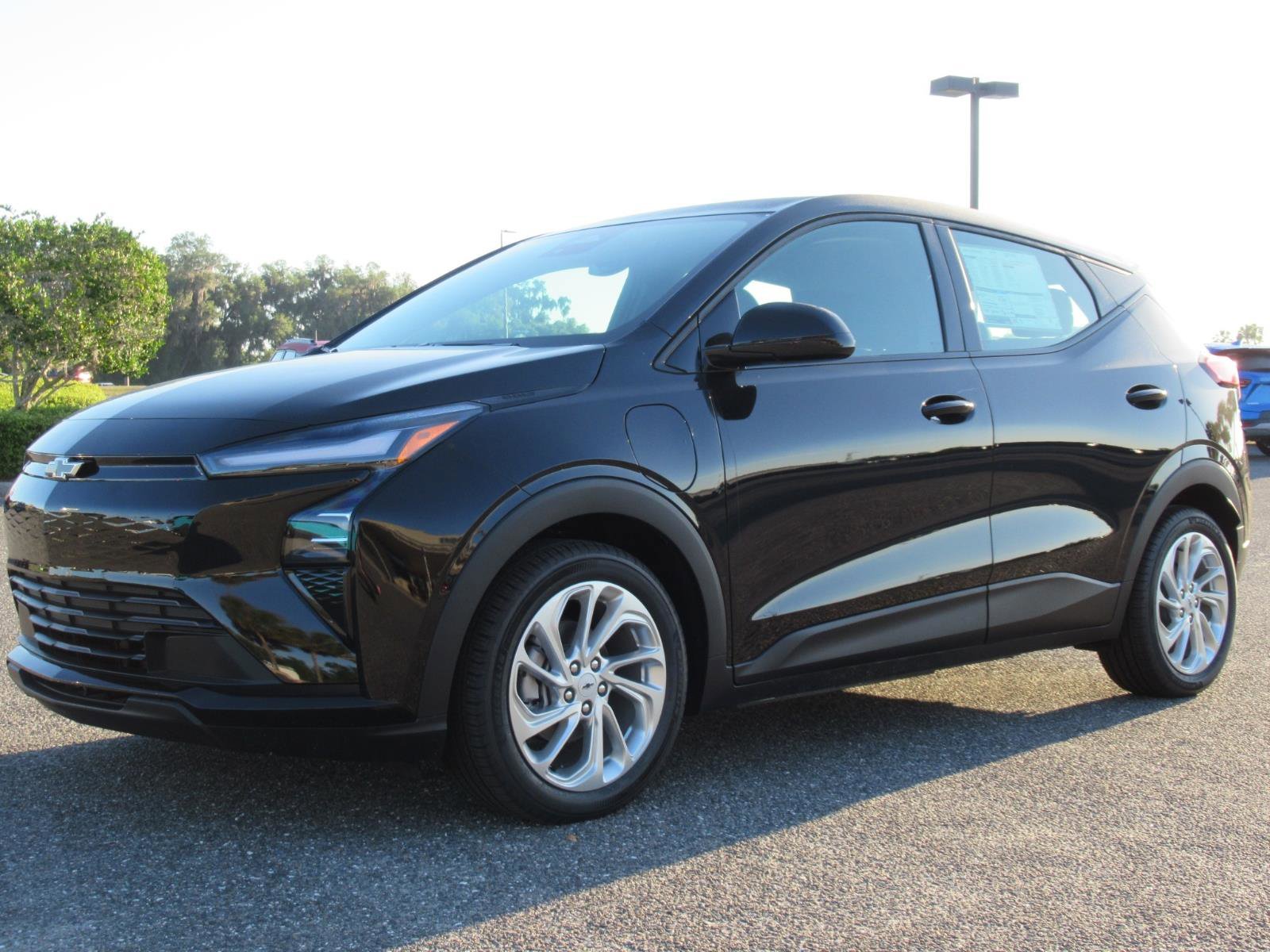 New 2027 Chevrolet Bolt LT w/ Comfort Package FWD image 3