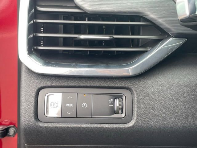 New 2026 GMC Acadia Elevation image 17