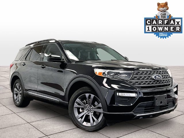 Used 2023 Ford Explorer XLT w/ Equipment Group 202A AWD/4WD image 2