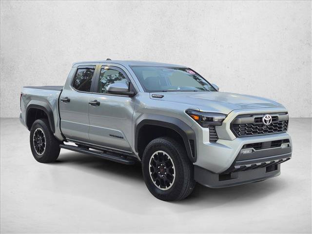 Certified 2025 Toyota Tacoma TRD Off-Road AWD/4WD image 3