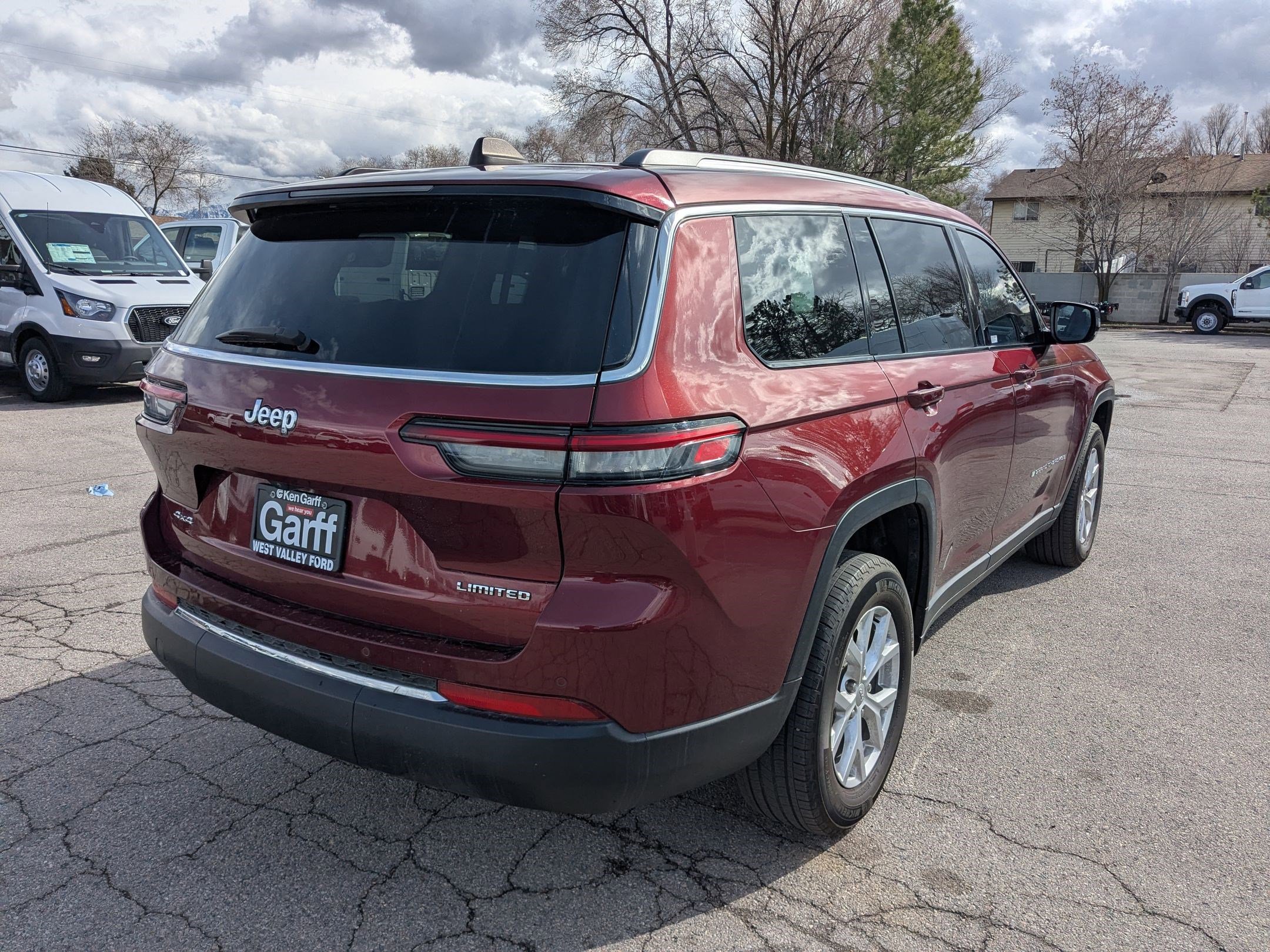 Used 2023 Jeep Grand Cherokee L Limited image 3