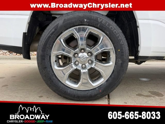 Used 2023 RAM 1500 Big Horn AWD/4WD image 9