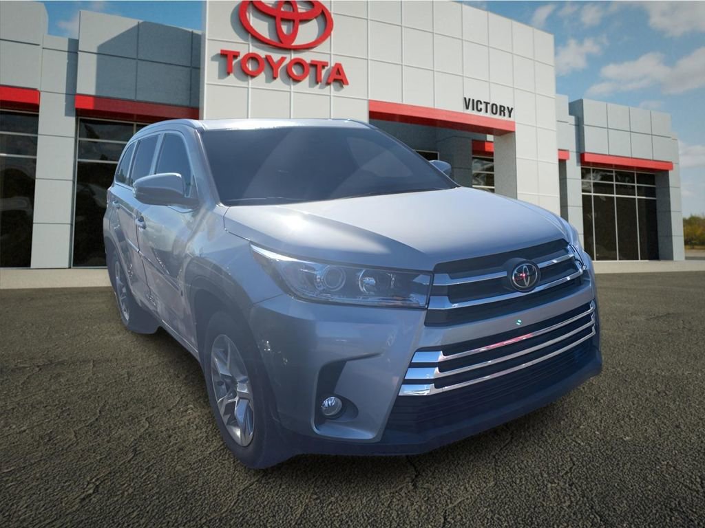 Used 2018 Toyota Highlander Limited AWD/4WD image 7