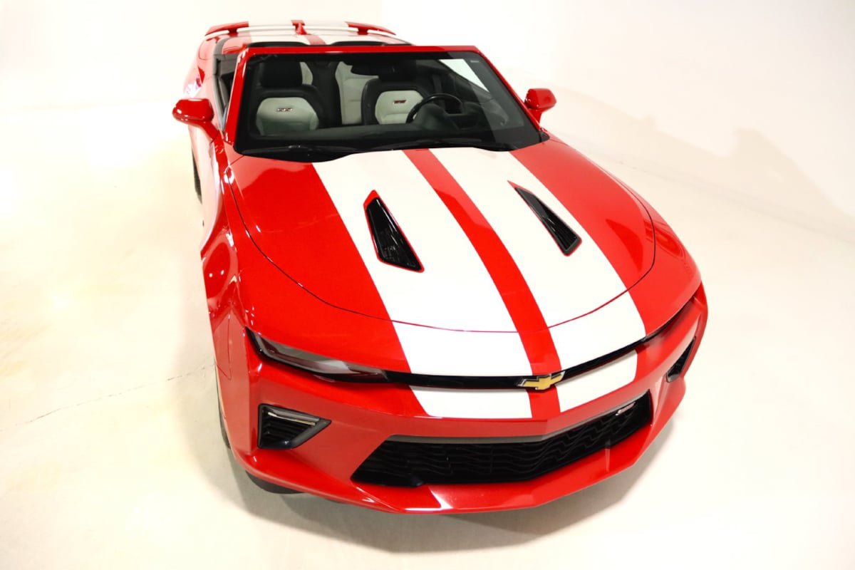 Used 2018 Chevrolet Camaro SS RWD image 26
