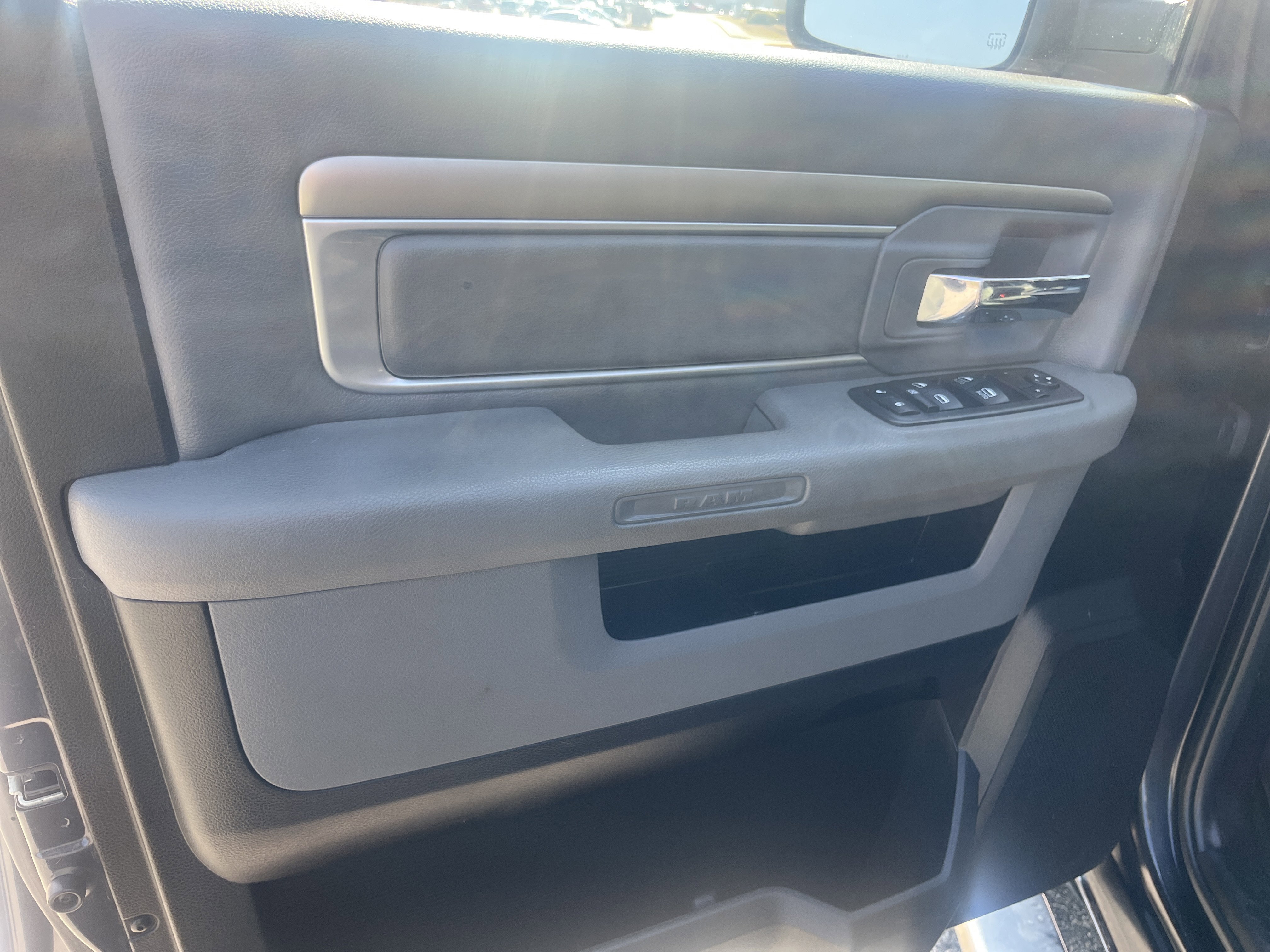 Used 2019 RAM 1500 Classic Warlock AWD/4WD image 19