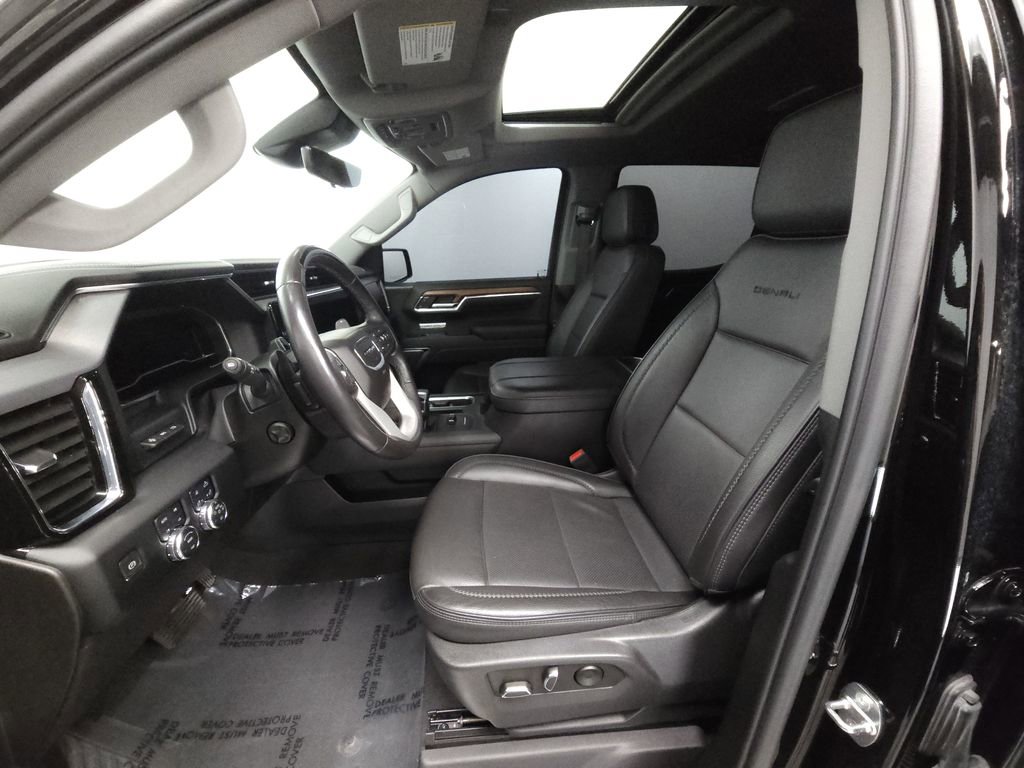 Used 2023 GMC Sierra 1500 Denali w/ Technology Package AWD/4WD image 7