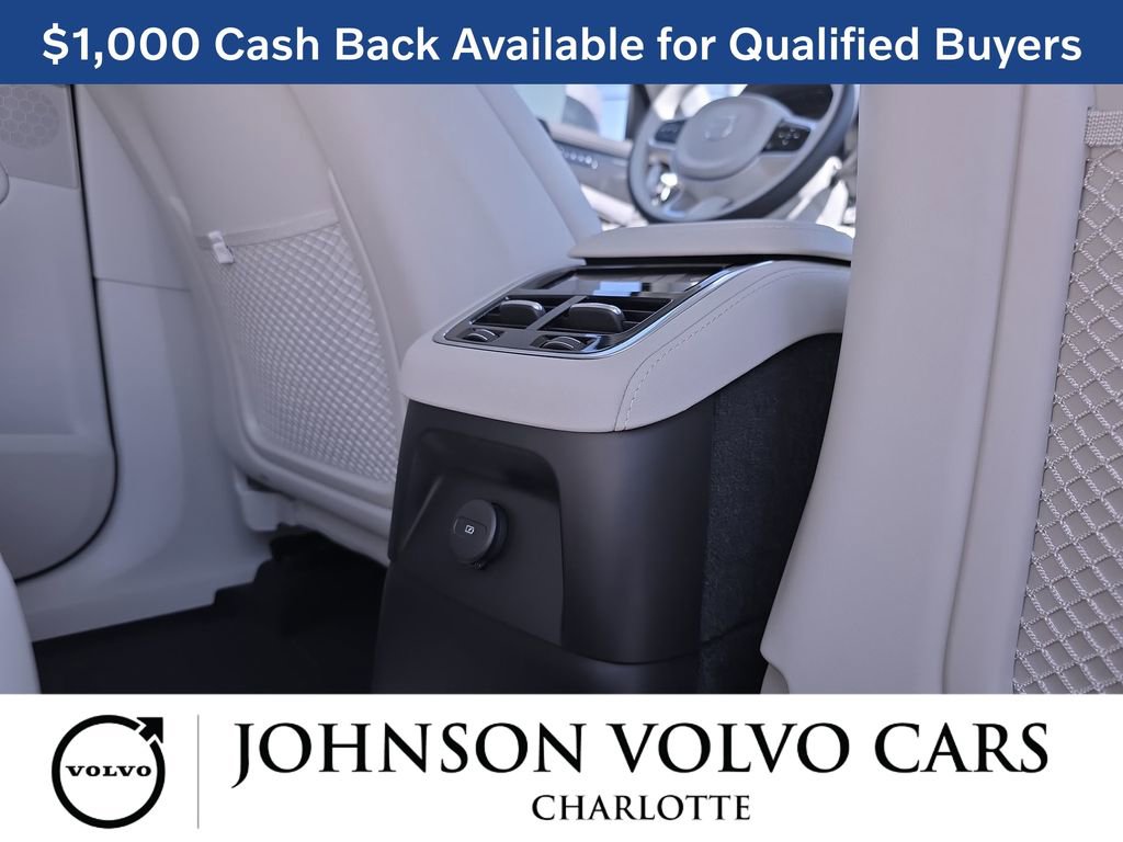 New 2026 Volvo XC90 T8 Ultra w/ Protection Package Premier AWD/4WD image 9