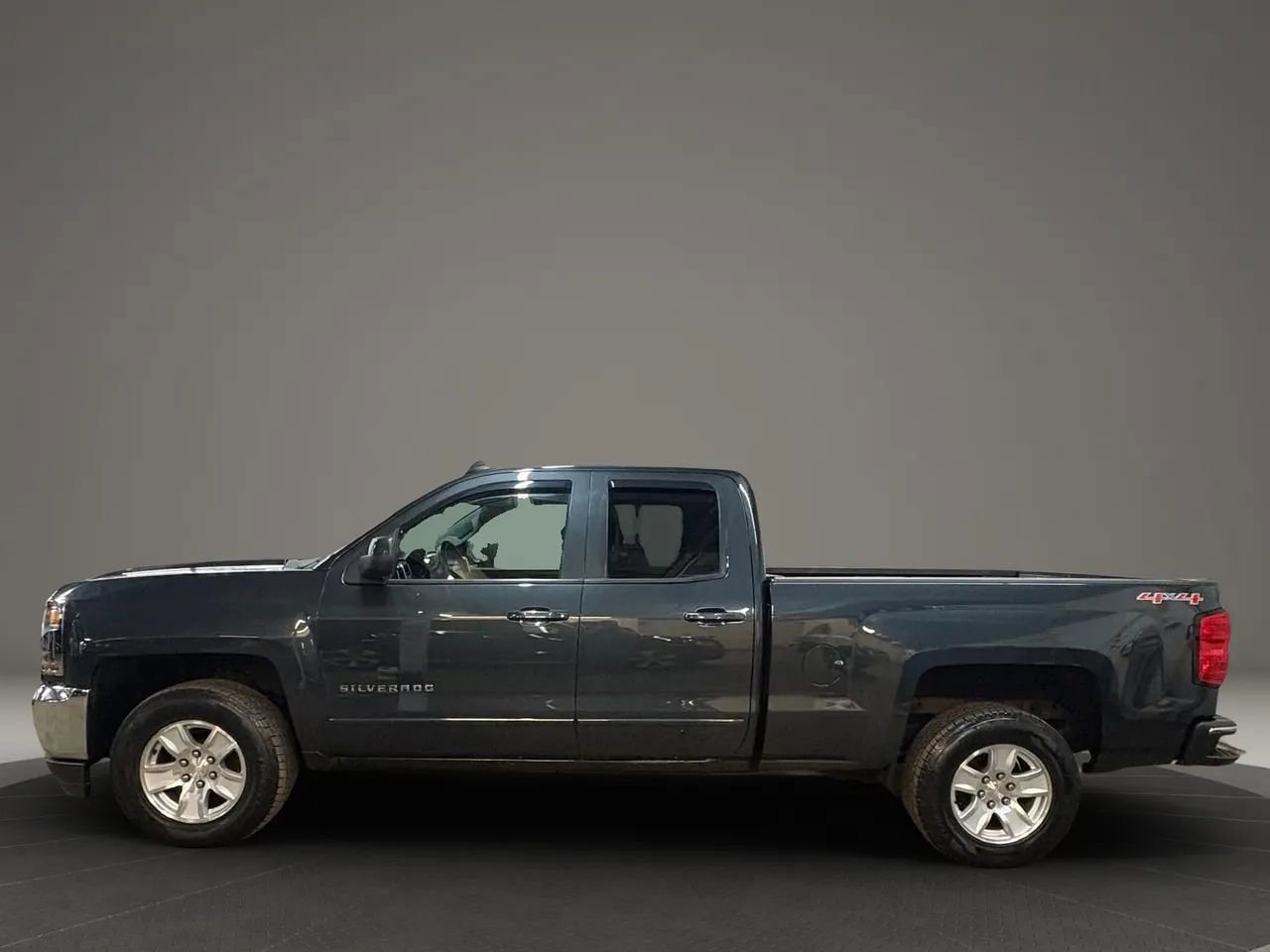 Used 2017 Chevrolet Silverado 1500 LT w/ All Star Edition image 5